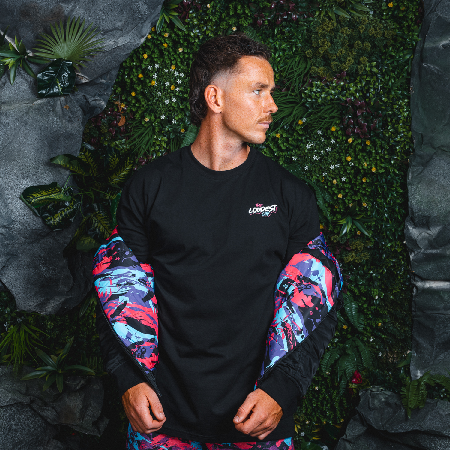 24. Bomber Jacket Allover black image