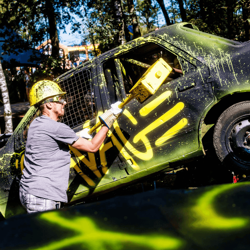 Savage Car Smash