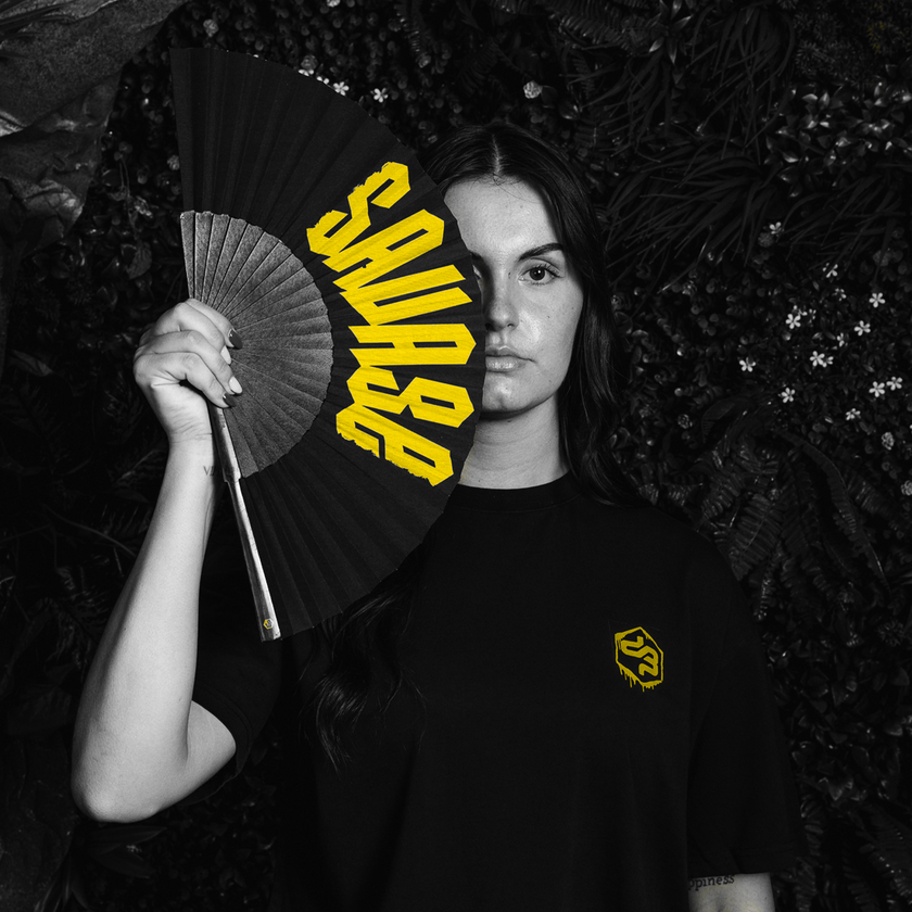 69. Handfan Savage black
