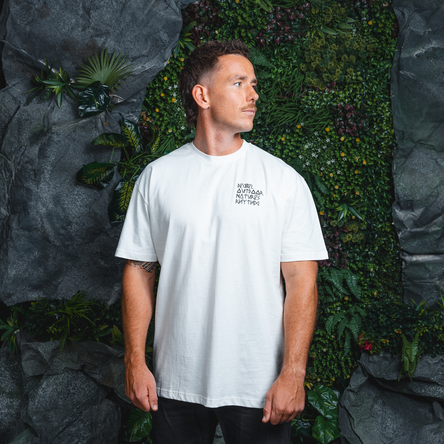 04. T-shirt Lines White loose fit image