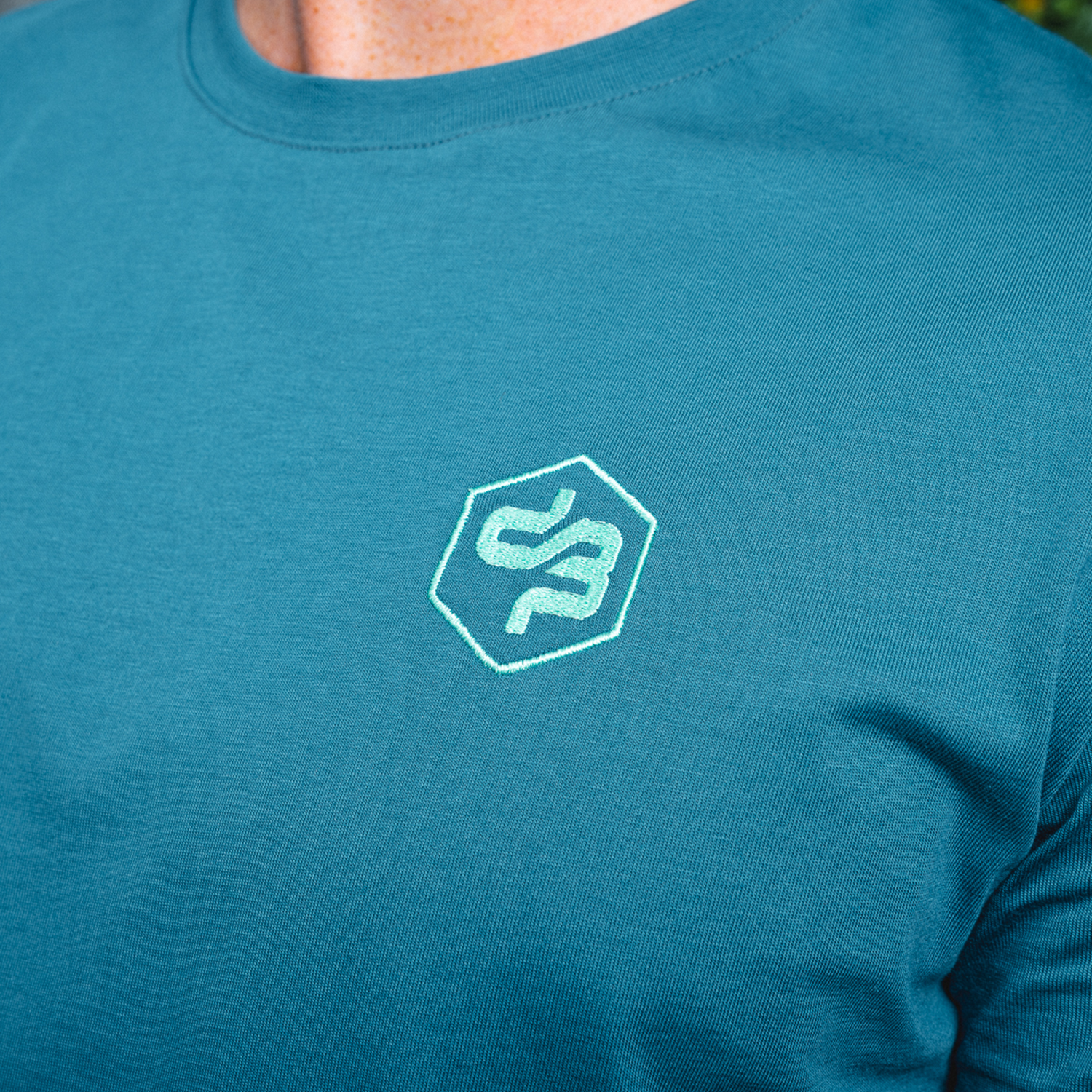 07. T-shirt Mint Symbols dark teal image