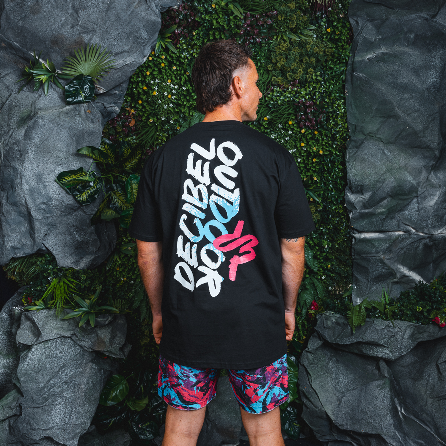 08. T-shirt Graffiti Black loose fit image